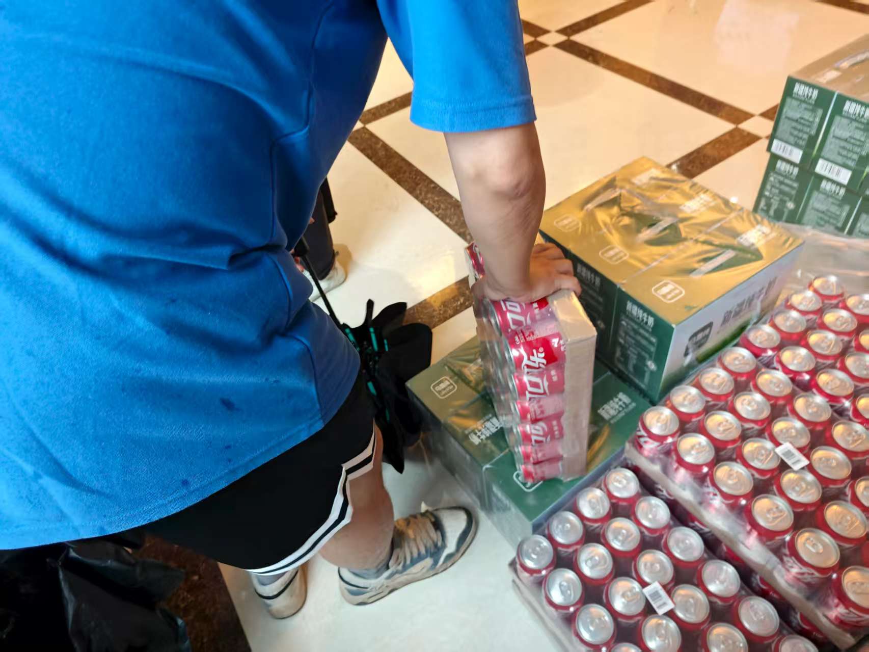 1752471706886379.jpg 1752471706886379.jpg